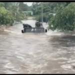 #Entérate‼️ No es Tabasco, es Yucatán sufriendo inundaciones y caídas grandes de agua creando ríos.