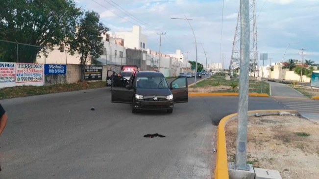 ROBO DE AUTOMÓVIL DESATA UNA PERSECUCIÓN POR LAS CALLES DE CANCÚN