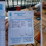 Estafa en restaurante del Zócalo: la obligan a pagar $1,540 por hamburguesas