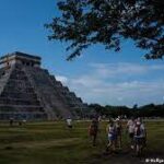 Crece protesta maya en México para "recuperar" Chichén Itzá