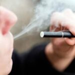 ¿Prohibir o regular cigarros electrónicos y «vapers» en México? Decisión importante de salud pública