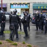 Muchos policías en EEUU se resisten a vacunarse contra COVID