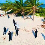 Mega desalojo de invasores en playas de Isla Blanca