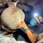 ¡Denuncia histórica! Ciudadano halla estas piezas mayas en cueva de QRoo