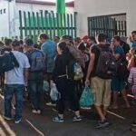 Miles de migrantes venezolanos se quedan atascados en México