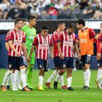 Chivas traslada su crisis al plano internacional y América toma un respiro ante LAFC