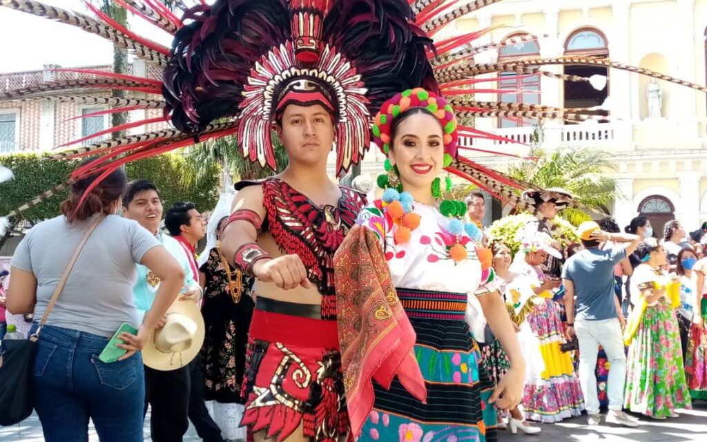 ¡Orizaba se llena de color! Bailarines se despiden del Festival Internacional del Folklore