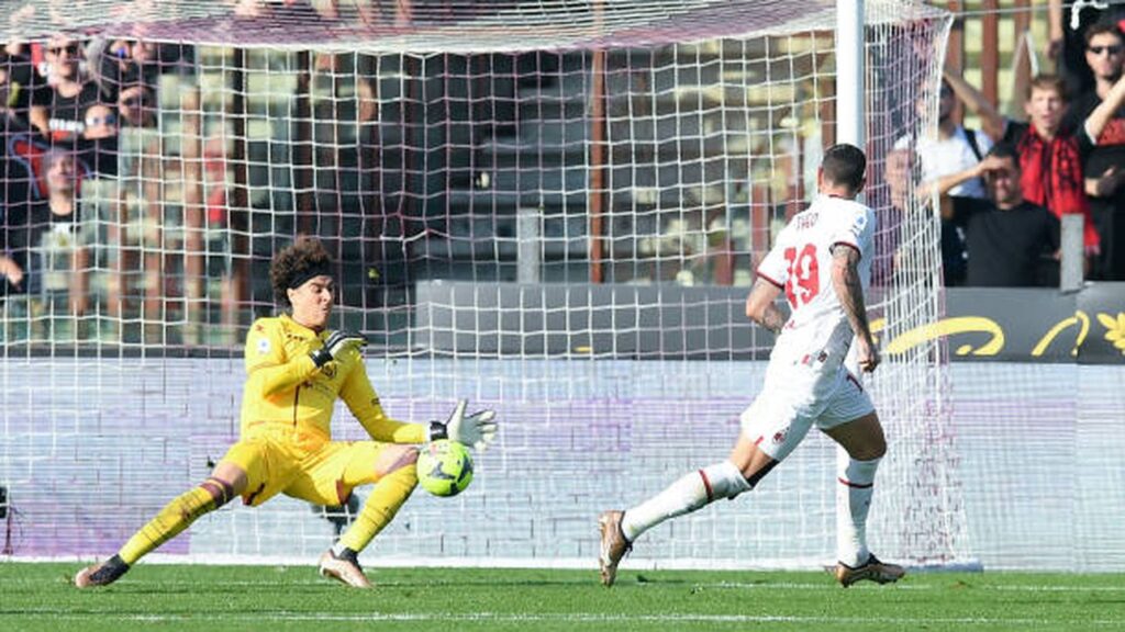 Debuta Guillermo Ochoa con derrota en la Serie A