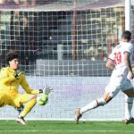 Debuta Guillermo Ochoa con derrota en la Serie A