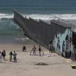 EU reanuda construcción del muro fronterizo en Tijuana