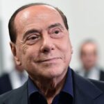 Absuelven a Berlusconi por corrupción en supuestos sobornos