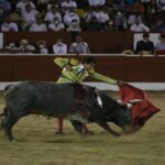 Joselito Adame es embestido por toro en la Feria de San Marcos