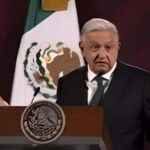 López Obrador afirma que acatarán la decisión que frena la entrega de los nuevos libros de texto en Chihuahua