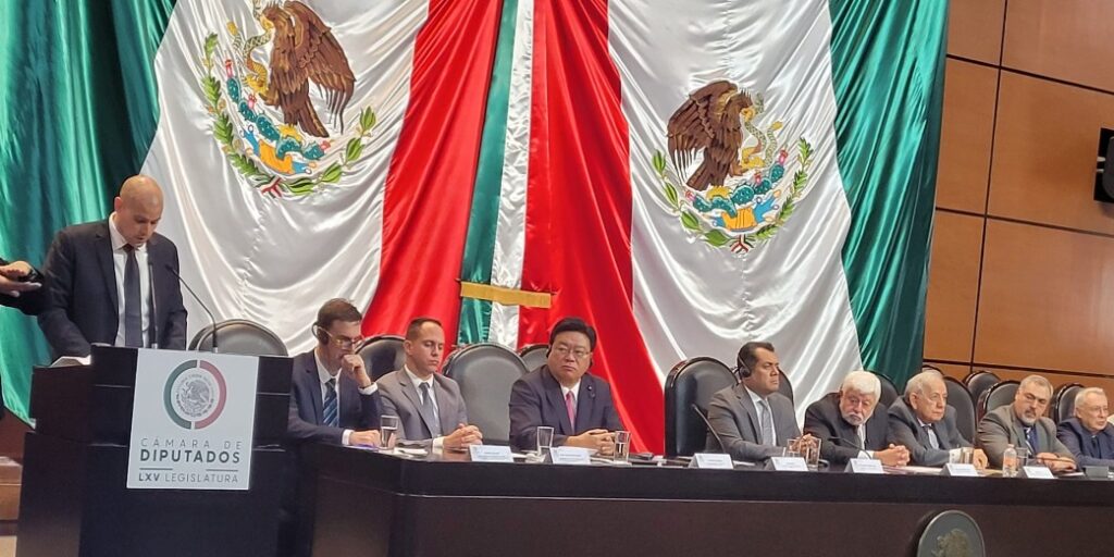 Experto presenta supuestos seres «no humanos» en la primera audiencia pública sobre el tema en la Cámara de Diputados de México