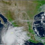 ¿Qué zonas tendrían que evacuar en México ante llegada del huracán Norma?