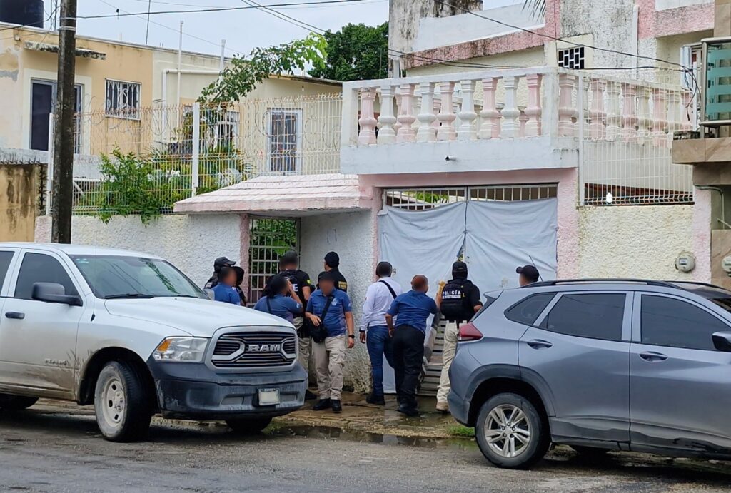 Logra FGE rescatar a 11 personas durante un cateo a presunto centro de atención a las adicciones en Othón P. Blanco