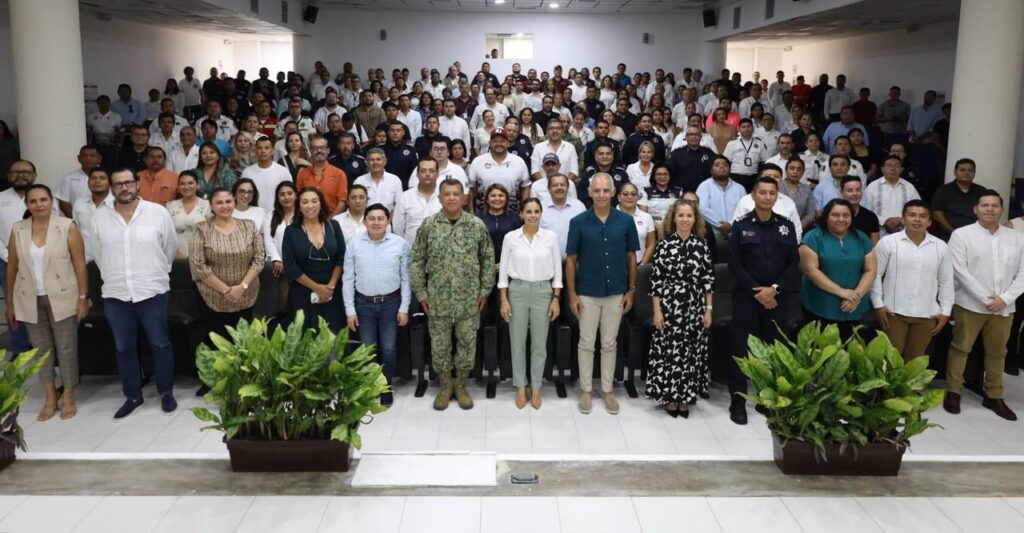 Fortalece Ana Patricia Peralta unidad con fuerzas federales