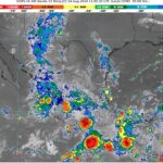 Fuertes lluvias y vientos en amplias zonas de México