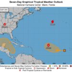 Vigilan potenciales formaciones ciclónicas en el Caribe y Golfo de México