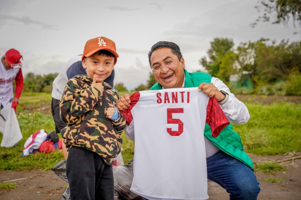 Pepe Cinto impulsa el deporte en Juan C. Bonilla con entrega de uniformes