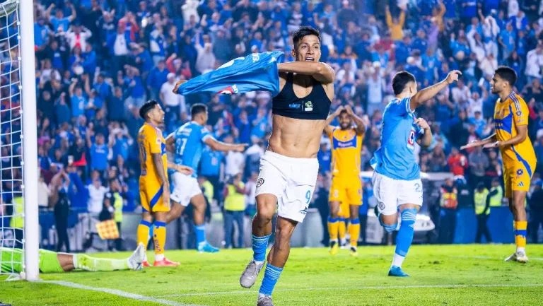 Cruz Azul empata 1-1 contra Tigres y logra 42 puntos en el Apertura 2024