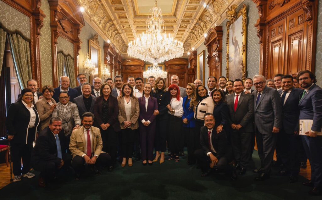 Eduardo Ramírez asiste a reunión de gobernadores con la presidenta Claudia Sheinbaum