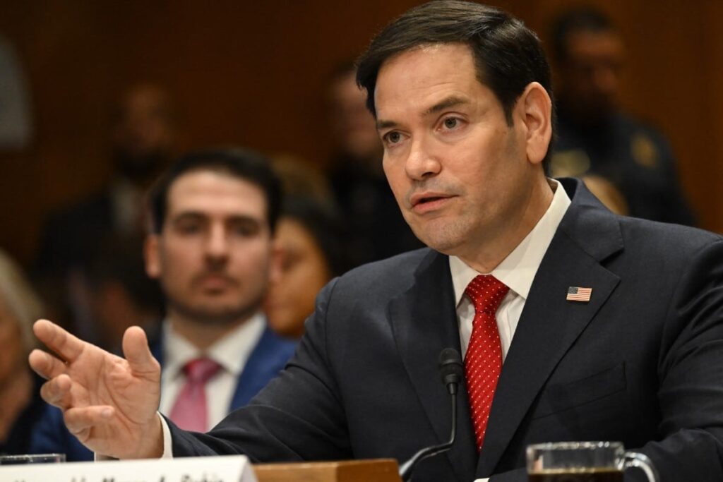 Rubio reconoce los esfuerzos de México para repatriar a inmigrantes deportados a sus países de origen