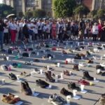 Entre zapatos y velas, miles se unen al luto nacional por las víctimas del crematorio de Teuchitlán