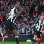 Newcastle es campeón de la Copa de Liga luego de vencer al Liverpool
