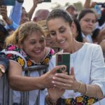 Hackearon teléfono de Claudia Sheinbaum tras la entrega de 29 capos del narcotráfico a EE.UU.