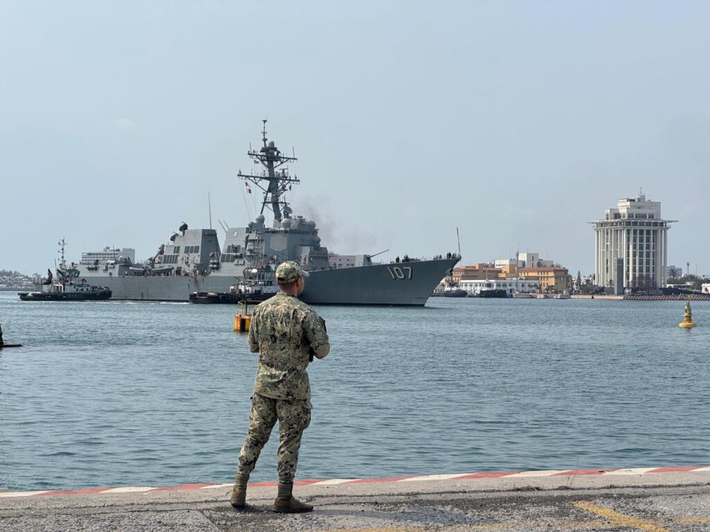 Buque USS Gravely atracó en Veracruz para escala logística, aclara Semar