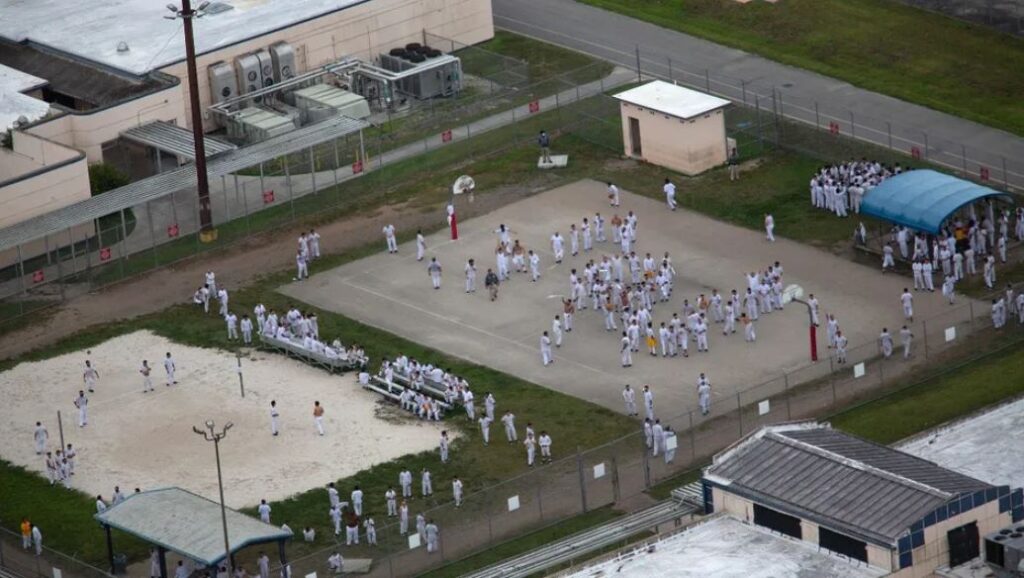 Donald Trump aumentó los arrestos de migrantes 111 por ciento en Florida: Human Rights Watch