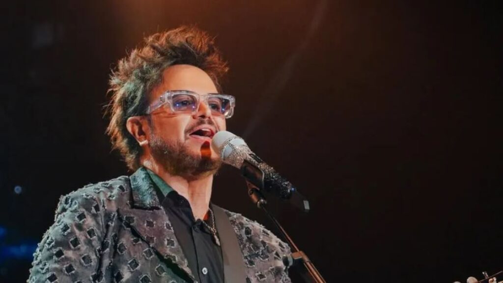 Aleks Syntek dice que le daba pena sonar tanto en la radio; redes reaccionan: «Perdónanos Martha Higareda»