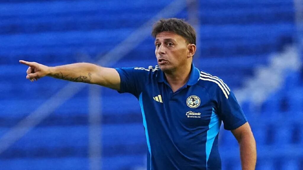 Ángel Villacampa ve con emoción el próximo clásico de América Femenil: «Va a estar duro»