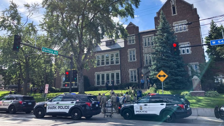 Al menos tres muertos, incluidos dos niños, y 17 heridos tras tiroteo en escuela católica de Minneapolis