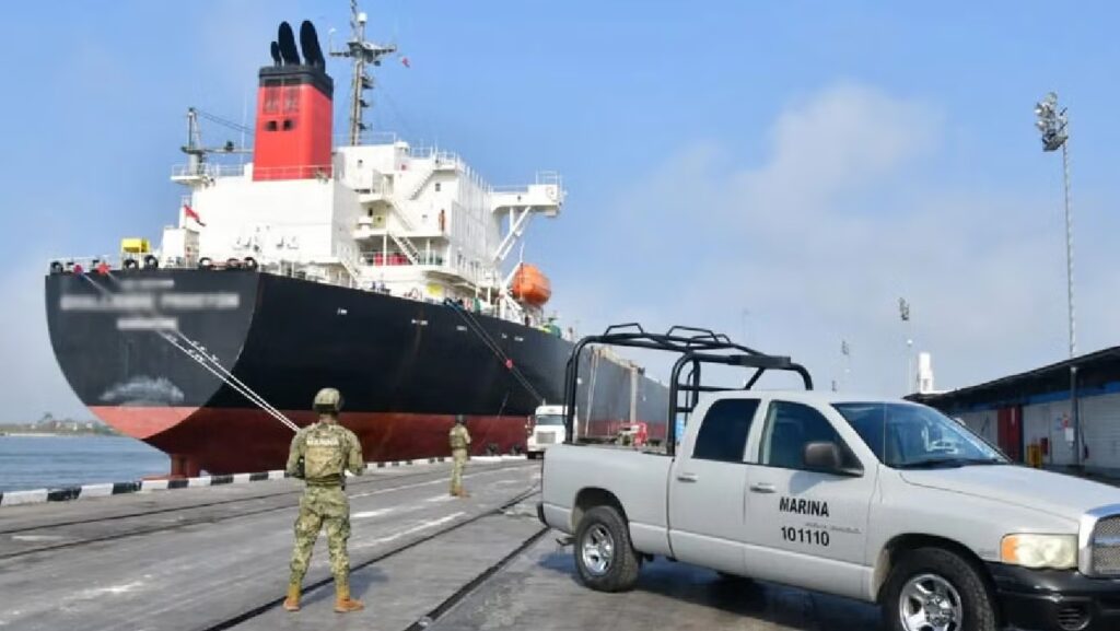 Otro marino muerto en menos de una semana tras estallar el caso de huachicol fiscal