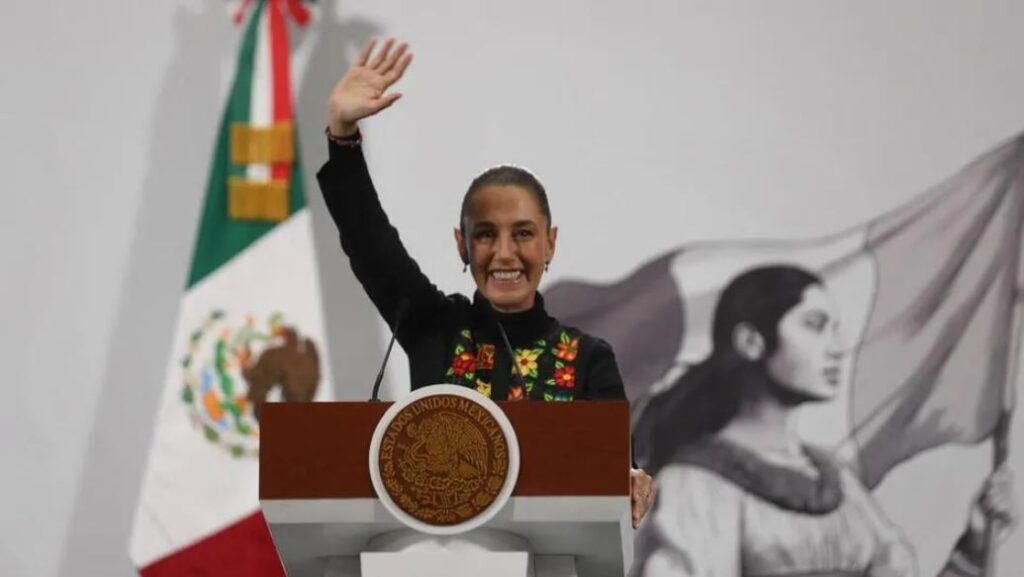 Previo a informe en el Zócalo, Claudia Sheinbaum encabeza tercera conferencia más corta