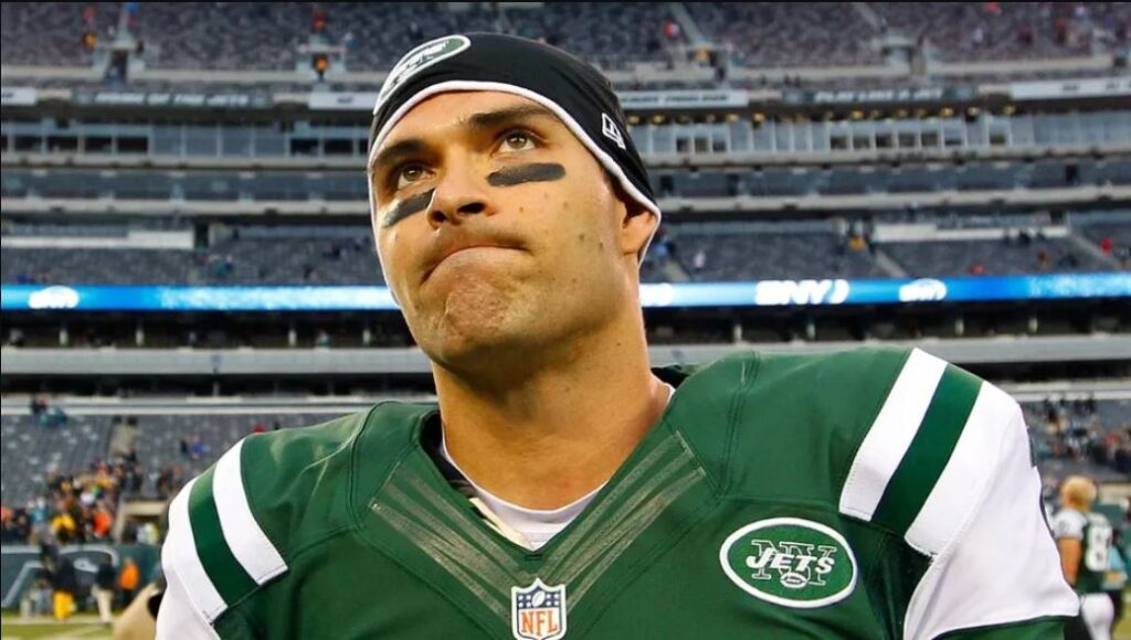 Mark Sánchez enfrenta un cargo de delito grave tras altercado en Indianápolis