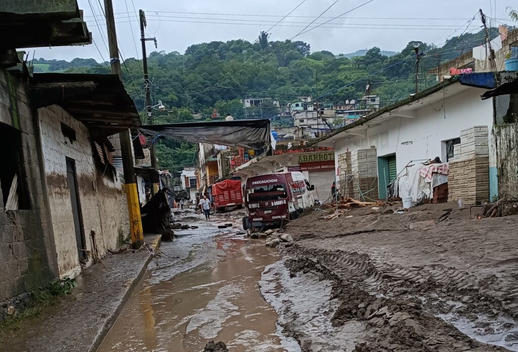 Suman 47 muertos, 38 desaparecidos y daños en 150 municipios del país por las fuertes lluvias