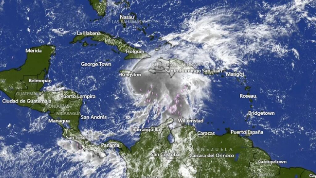 Ciclón ‘Melissa’ se fortalece a huracán de categoría 1