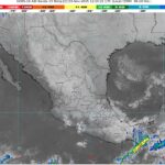 Frente frío 12 provoca lluvias intensas y fuertes vientos en el sureste de México