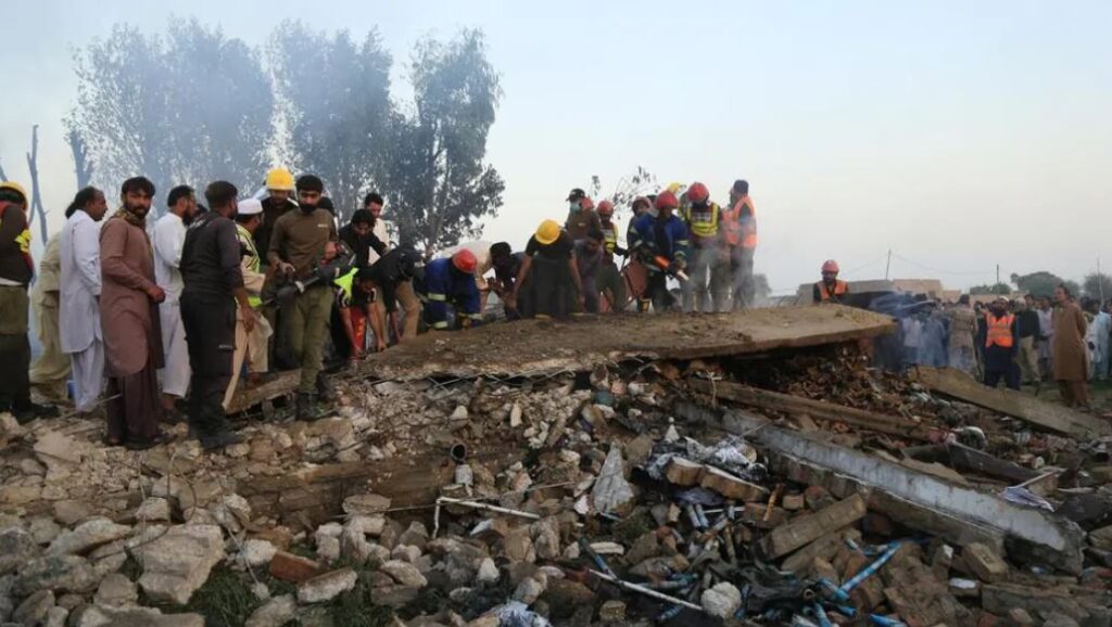 Explota fábrica de fuegos artificiales en Pakistán; hay cuatro fallecidos y más de 10 heridos