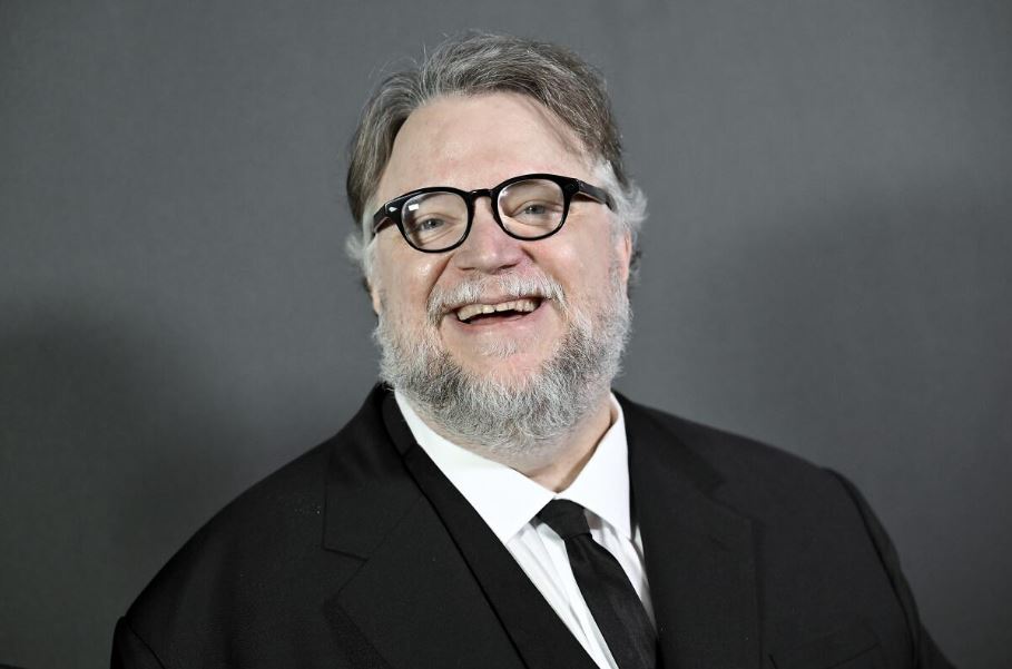 Todos quieren ser Del Toro… pero lejos de Hollywood
