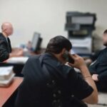 Luis R. Conríquez acude a cita en la Fiscalía de Jalisco por interpretar corrido en Fiestas de Octubre