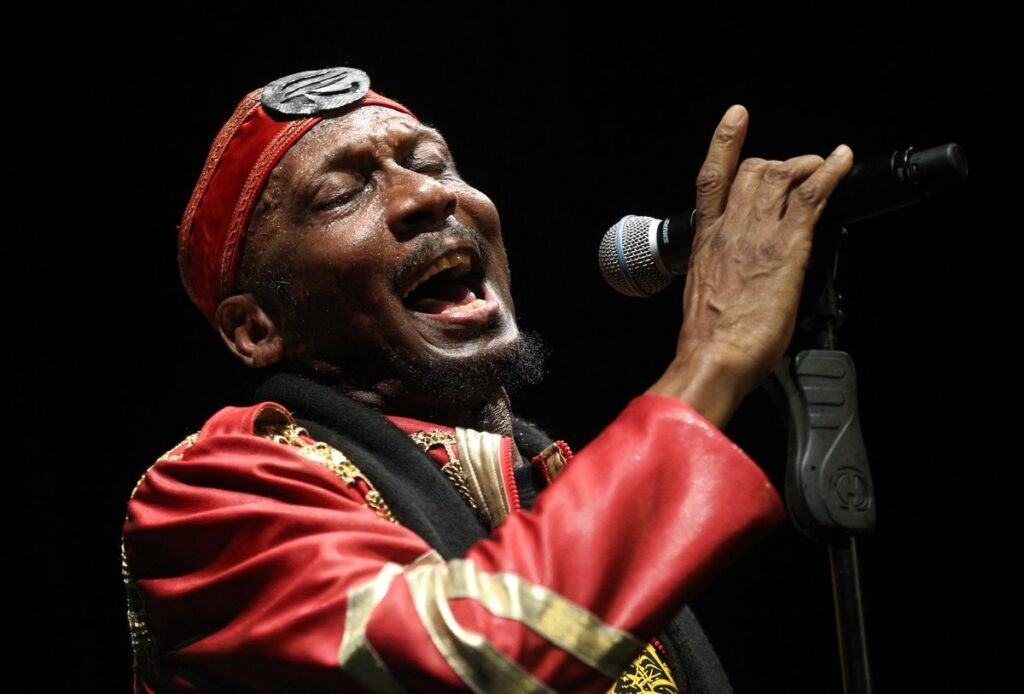 Ruge el reggae tras la partida de Jimmy Cliff, su impulsor global