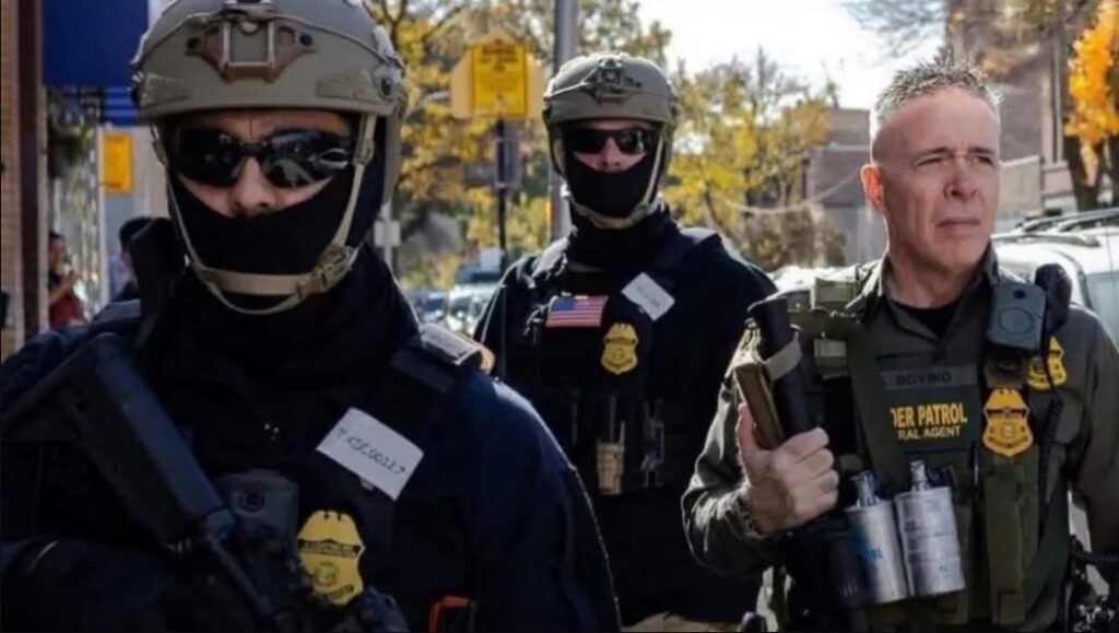 Centros de detención, a su máxima capacidad: migrantes en Estados Unidos son llevados a prisiones de alta peligrosidad