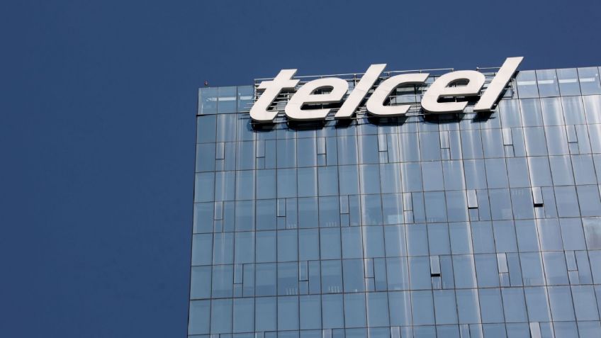 Telcel pide a sus clientes vincular teléfono con CURP e INE o su línea será suspendida