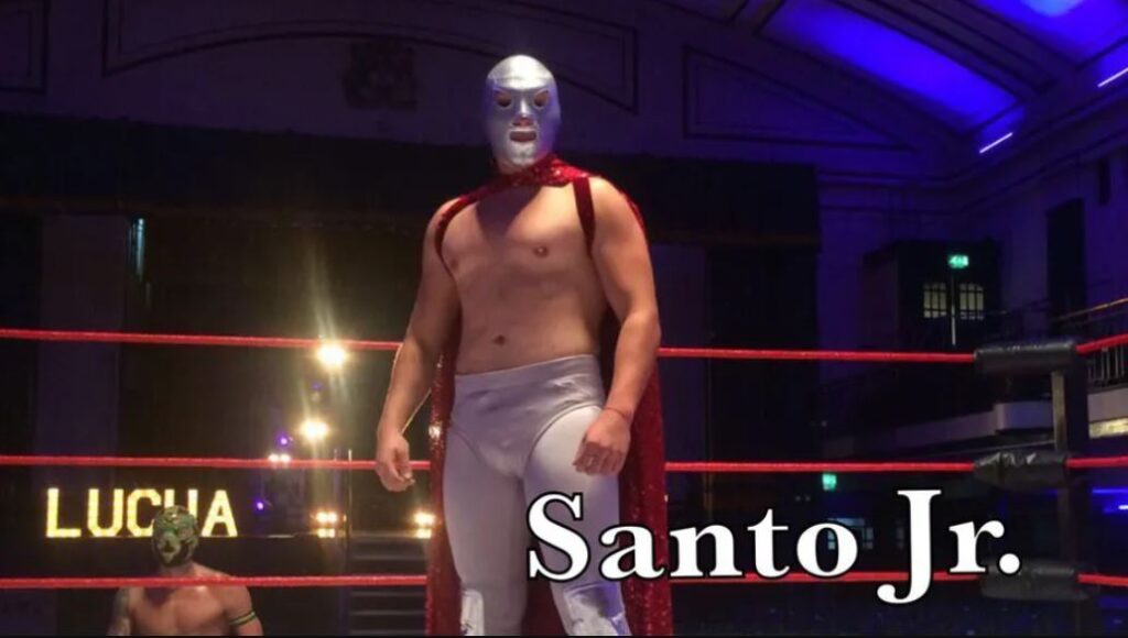Santo Jr encabeza magna función de lucha libre en la Plaza de Toros Lerdo
