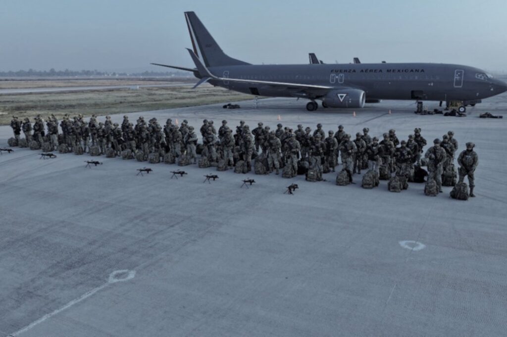 Mil 600 elementos del Ejército refuerzan la seguridad en Mazatlán y Culiacán