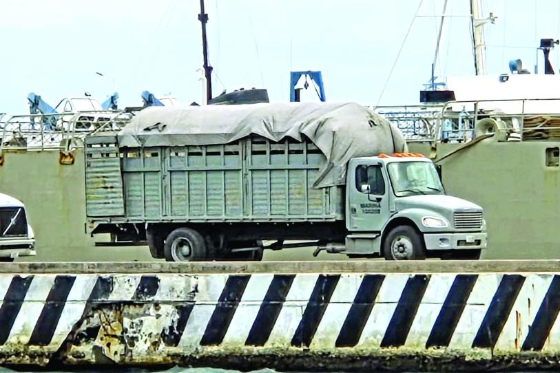 Enfilan ayuda humanitaria a Cuba desde México